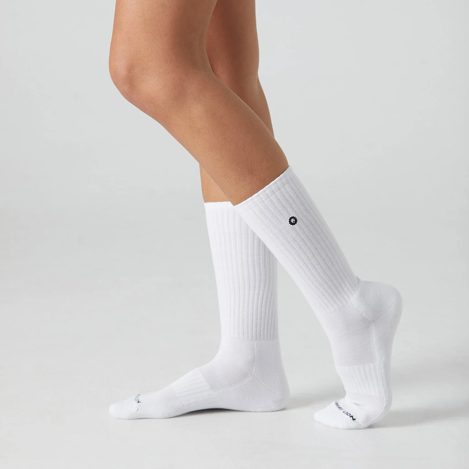 3 x Athletic Essentials Lion - White - Image 3