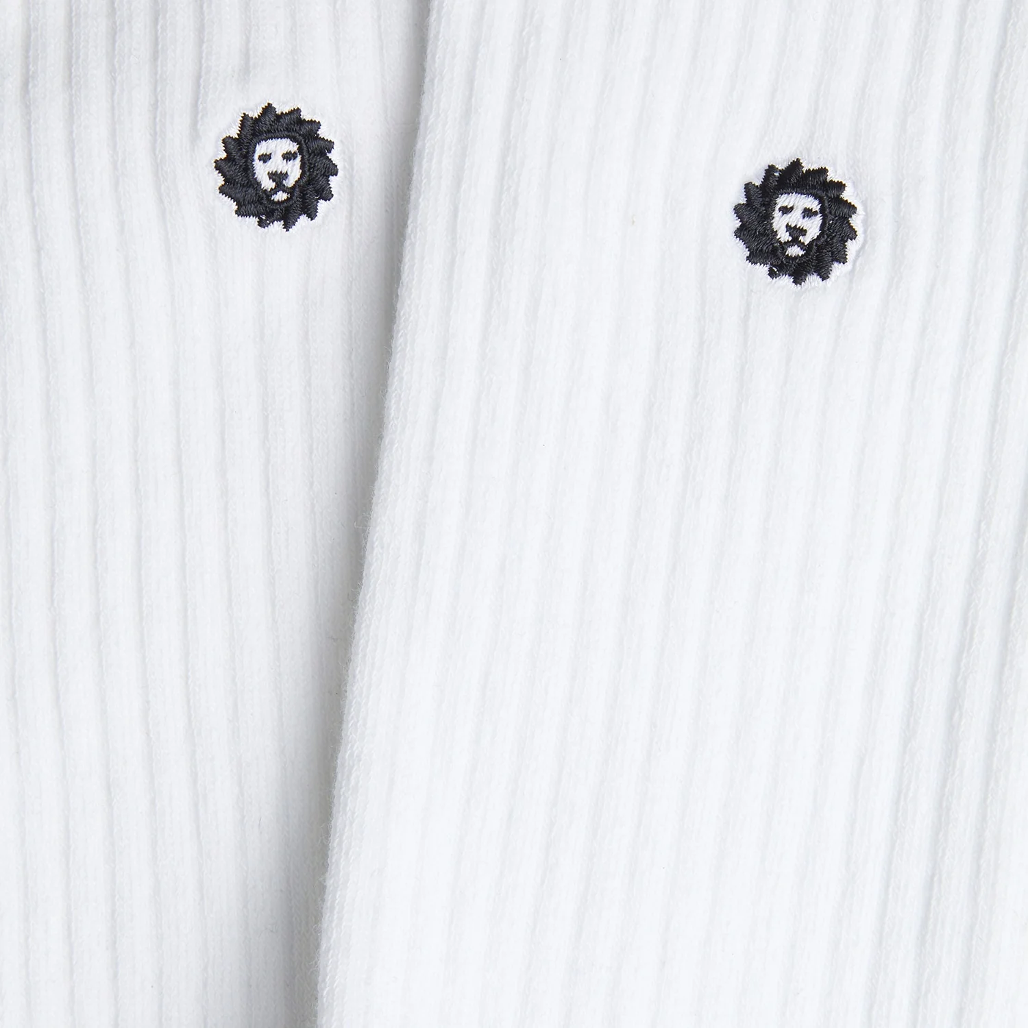 3 x Athletic Essentials Lion - White - Image 4