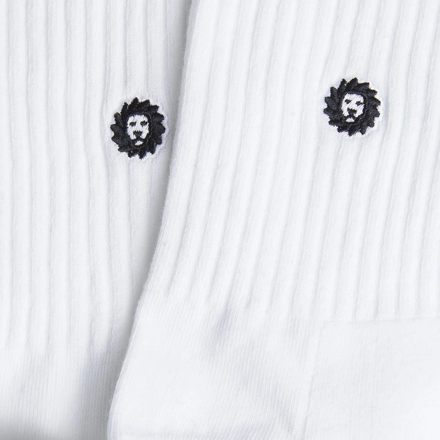 3 x Athletic Essentials Lion Quarter - Various - Image 5