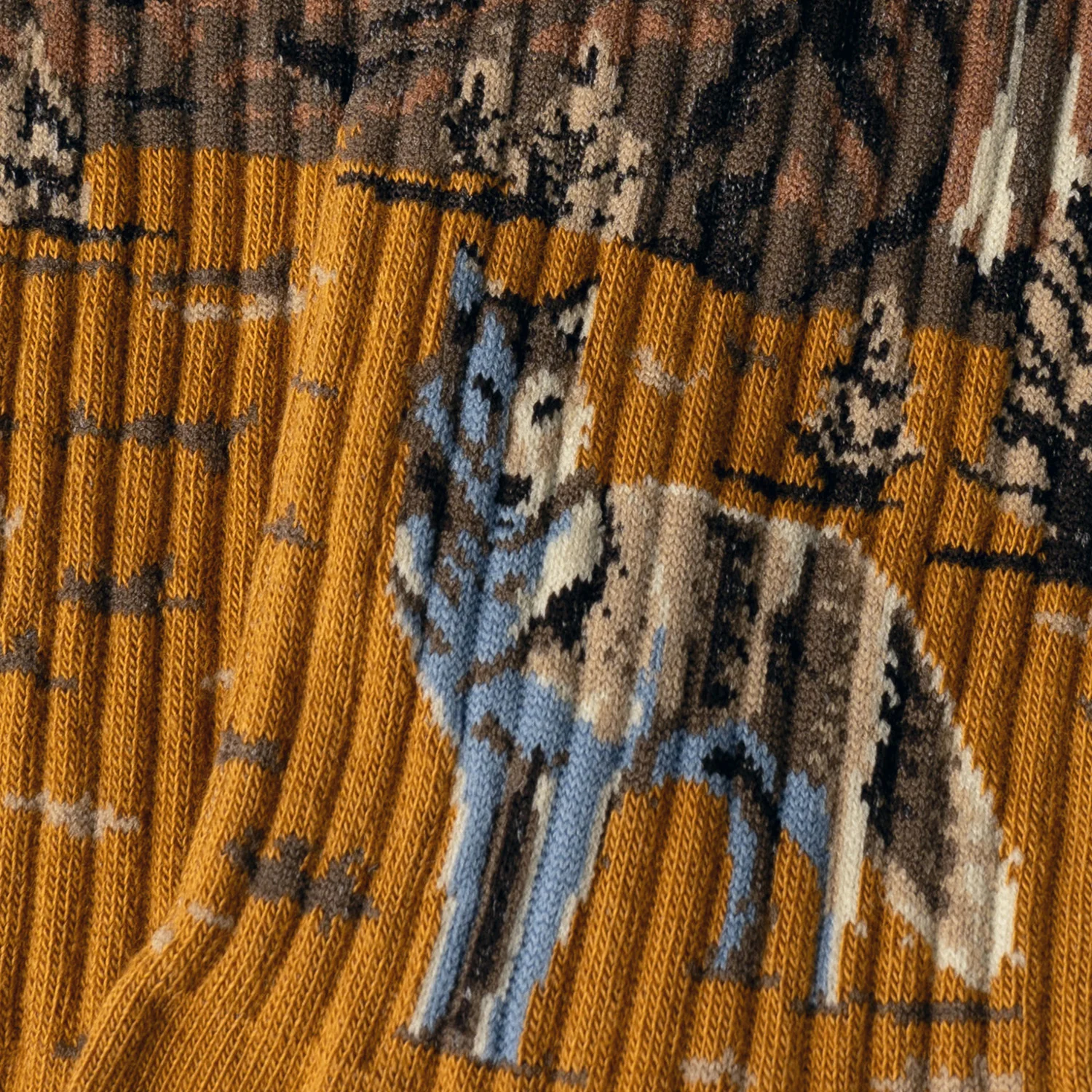 Athletic Wolf Trail - Ochre - Image 4