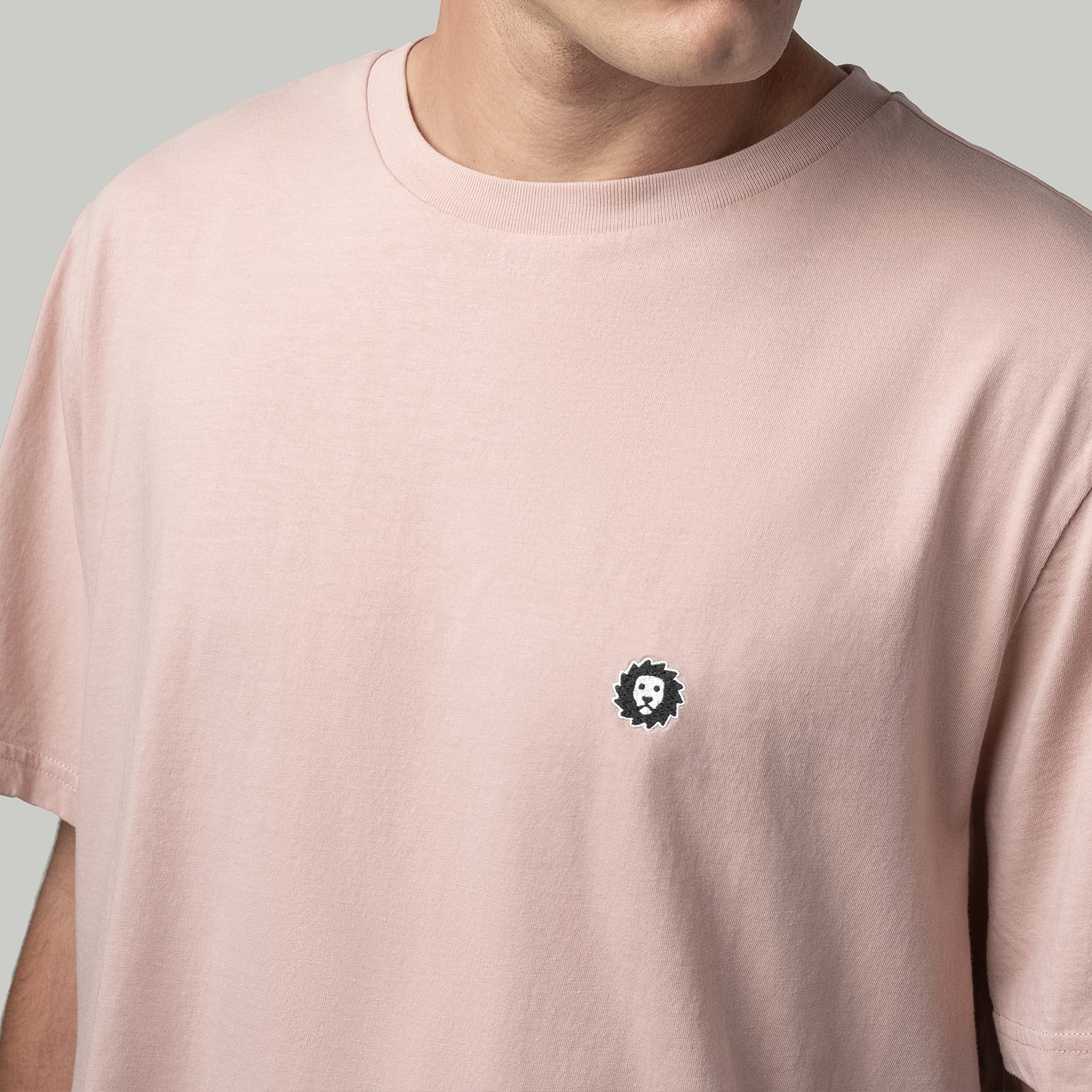 Lion Tee Essentials - Pink - Image 7
