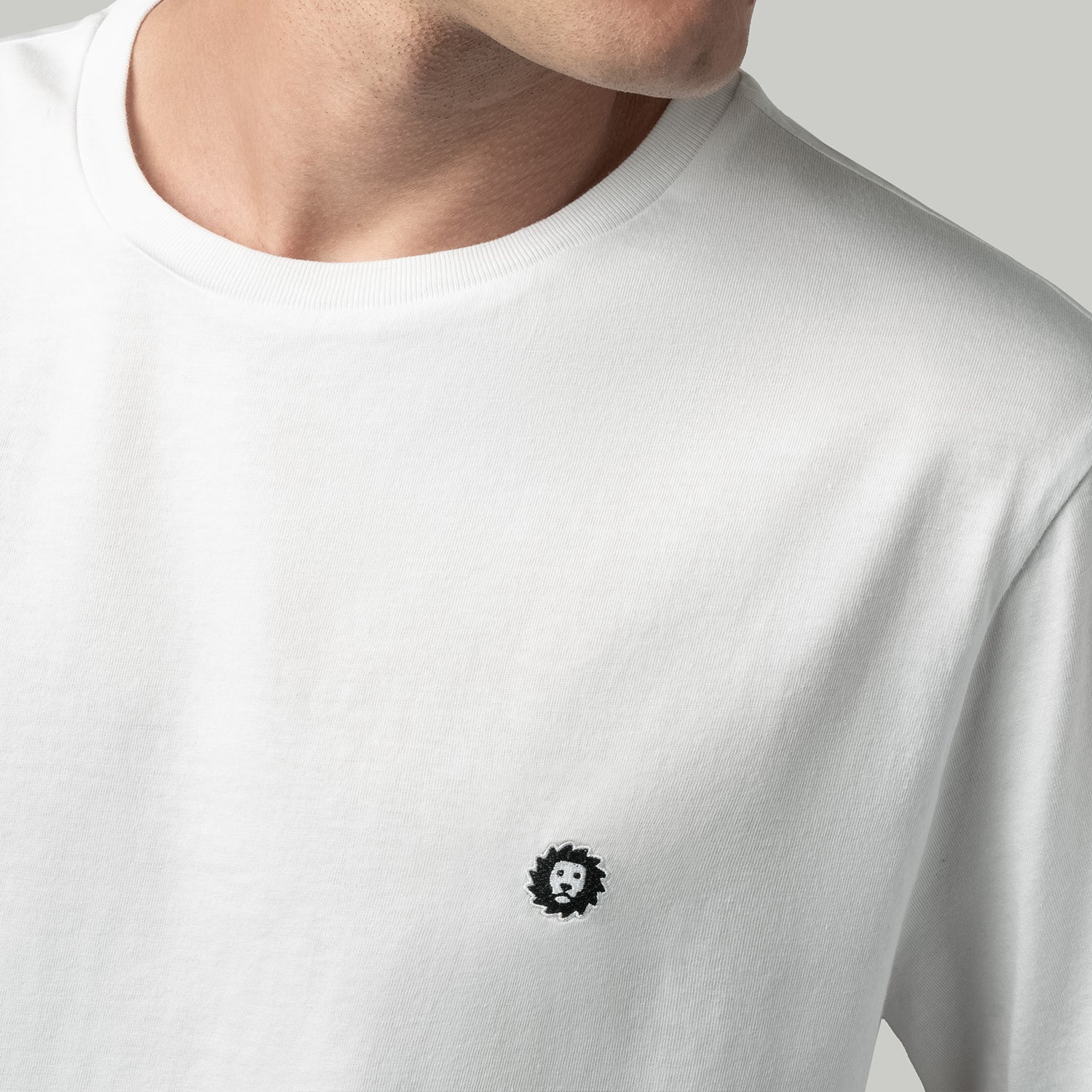 Lion Tee Essentials - White - Image 7