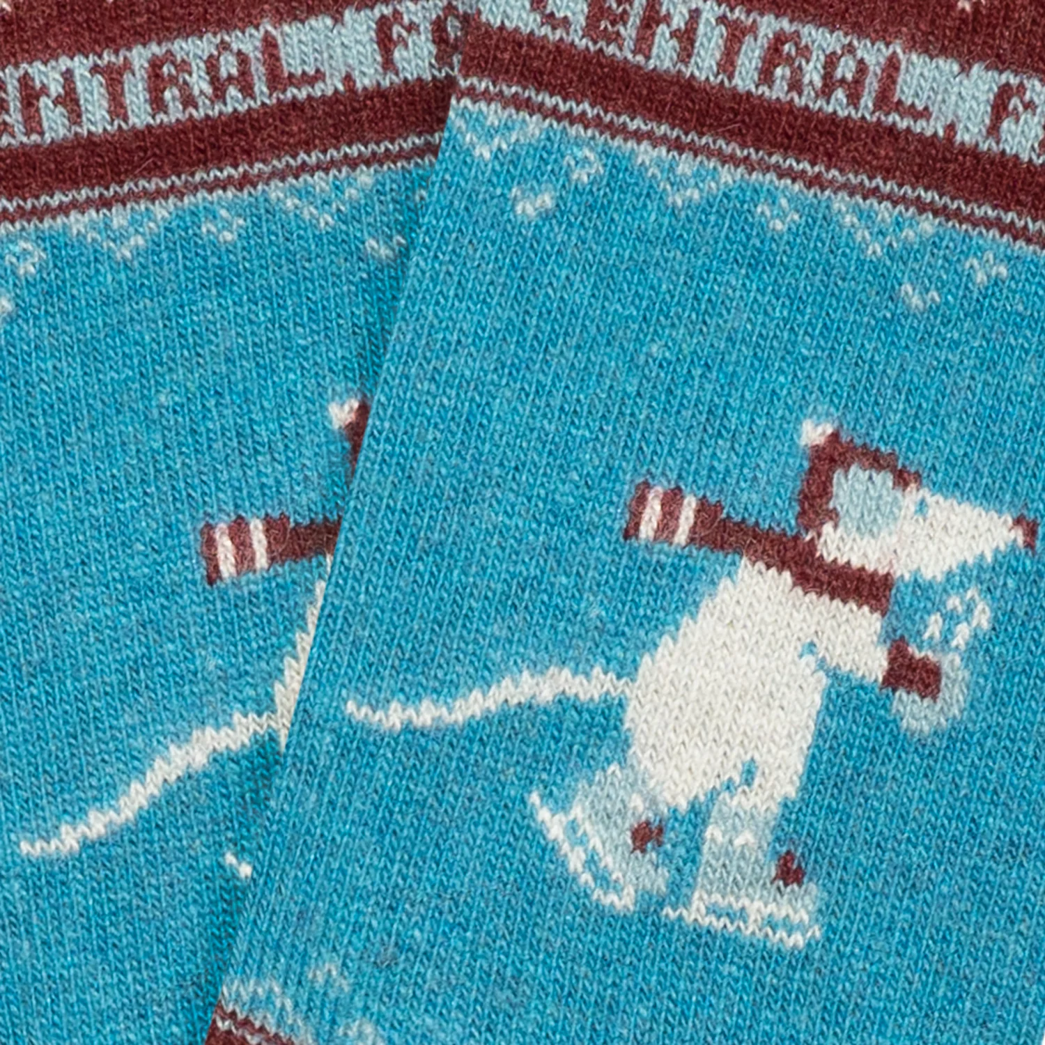 Winter Skating Mouse - Dark-Red - Image 4